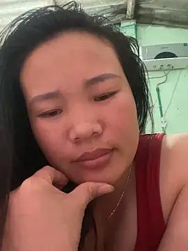 Snapshot of Macy-y chatting on 10/24/25, 02:49 Macy-y online show from 10/24/25, 02:49
