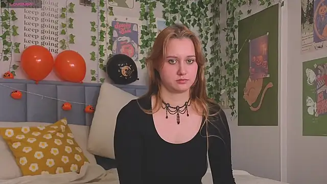 Charil Wilson online show from 10/31/25, 04:31