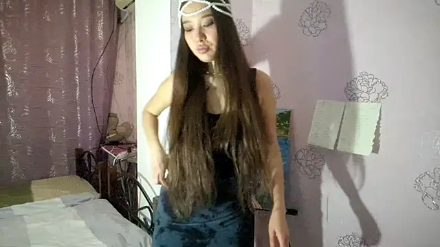 LumiHeart online show from 10/31/25, 04:03