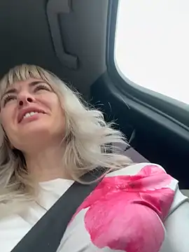 blondegirlx online show from 11/14/25, 07:45