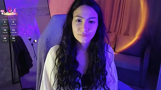 Mulan Lo online show from 11/26/25, 08:53