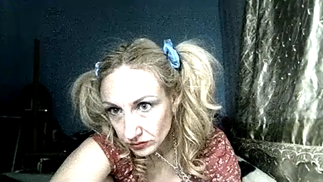 LilaniLoverx online show from 12/15/25, 10:37