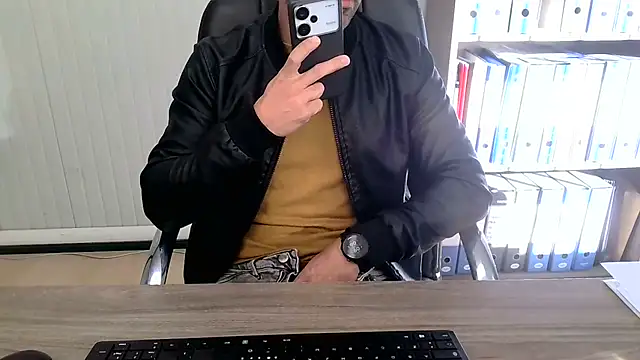 Evasionee online show from 11/06/25, 08:07