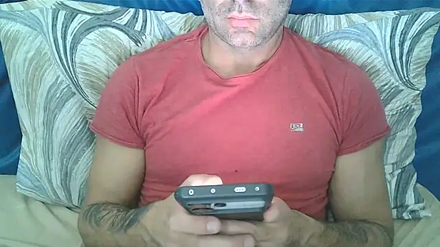 Evasionee online show from 11/19/25, 08:20