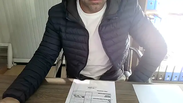 Evasionee online show from 11/19/25, 08:14