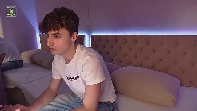 Richard steele hot online show from 10/30/25, 03:20