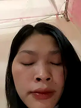 Snapshot of simmi-2 chatting on 10/25/25, 05:06 simmi-2 online show from 10/25/25, 05:06