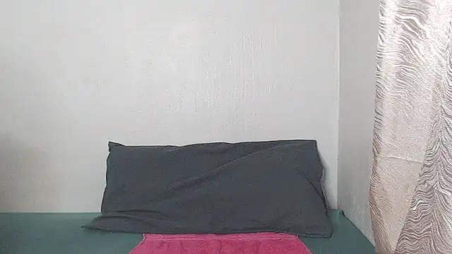 EbonyTinyX online show from 11/28/25, 01:39