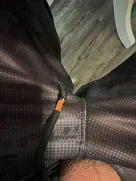 Quickcum2201 online show from 10/28/25, 04:06