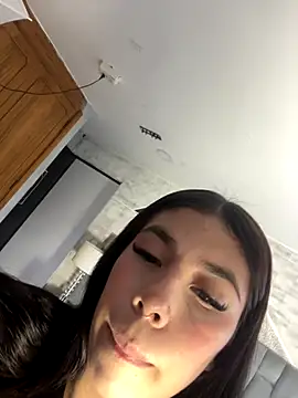 AsiaMillerr  online show from 11/01/25, 12:32