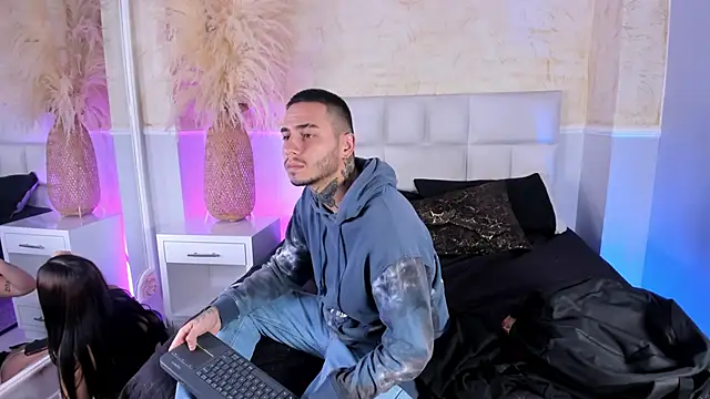 AsiaMillerr  online show from 12/14/25, 03:57