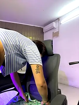 AsiaMillerr  online show from 10/30/25, 12:14