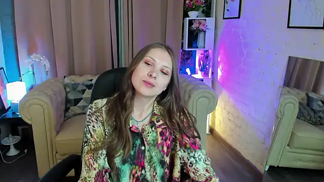 Alma Diaz online show from 10/28/25, 05:50