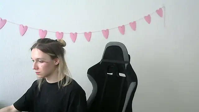 icebenz online show from 04/02/26, 12:12