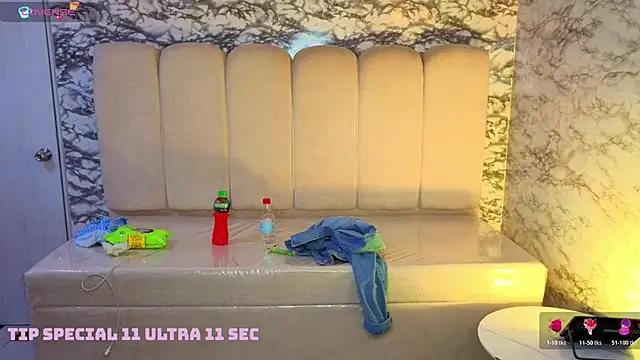 Afrodita Wild v online show from 04/02/26, 01:29