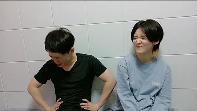 NORA NEKO 2 2 online show from 11/15/25, 10:41