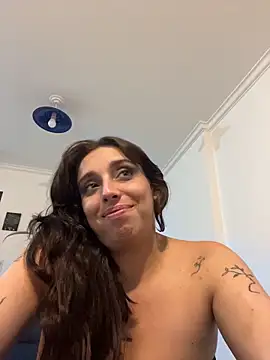 Snapshot of gigi333regi chatting on 02/25/26, 02:12 gigi333regi online show from 02/25/26, 02:12