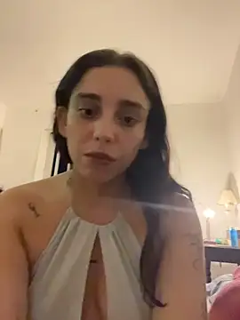 Snapshot of gigi333regi chatting on 02/20/26, 01:02 gigi333regi online show from 02/20/26, 01:02