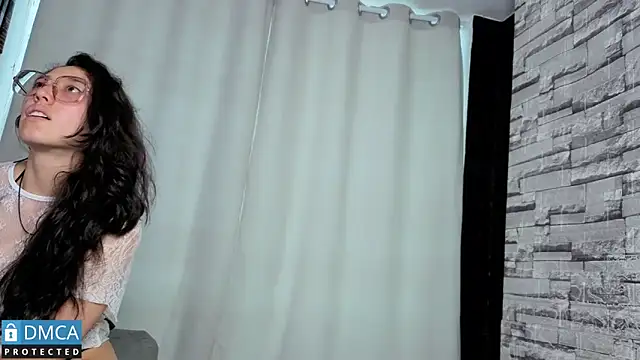 eva delight  online show from 03/25/26, 05:01