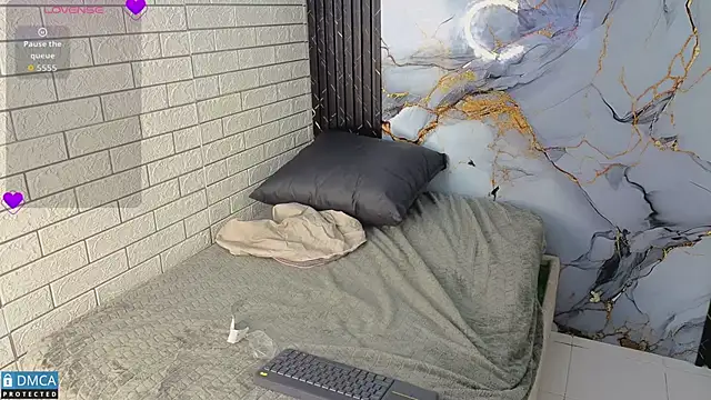 eva delight  online show from 03/24/26, 11:10