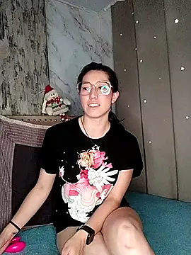 Snapshot of eva_delight_ chatting on 11/14/25, 11:47 eva delight online show from 11/14/25, 11:47