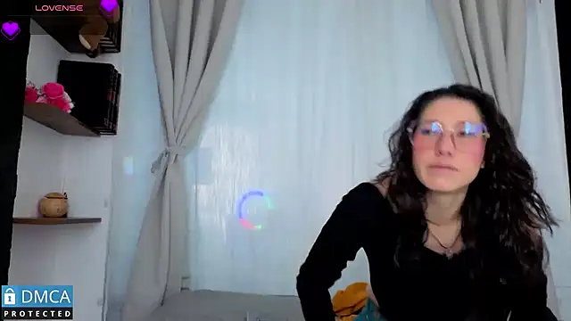 eva delight  online show from 02/25/26, 11:10