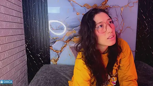 eva delight  online show from 03/19/26, 11:32