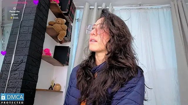 eva delight  online show from 03/11/26, 11:15