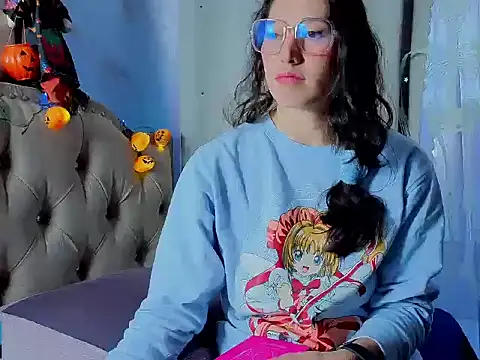 Snapshot of eva_delight_ chatting on 10/31/25, 11:18 eva delight online show from 10/31/25, 11:18