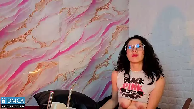 eva delight  online show from 05/15/26, 11:47