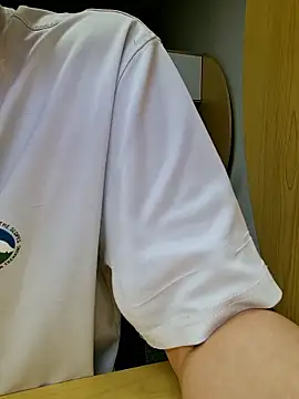 yuta 00 online show from 05/04/26, 04:32