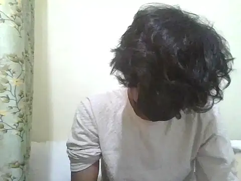 Snapshot of kriZ08 chatting on 05/16/26, 06:34 kriZ08 online show from 05/16/26, 06:34