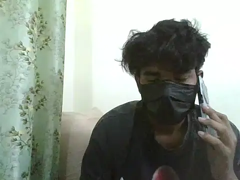 Snapshot of kriZ08 chatting on 03/27/26, 06:33 kriZ08 online show from 03/27/26, 06:33