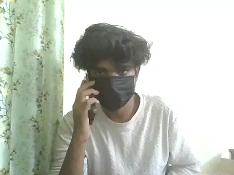 Snapshot of kriZ08 chatting on 05/16/26, 10:36 kriZ08 online show from 05/16/26, 10:36