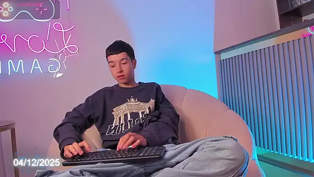 Dallen Grant online show from 12/04/25, 12:37