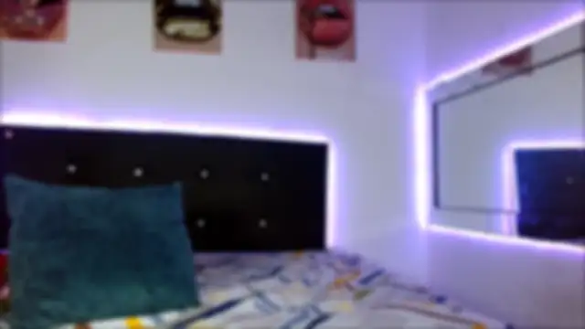 Snapshot of antonella_pink2 chatting on 11/10/25, 03:22 antonella pink2 online show from 11/10/25, 03:22