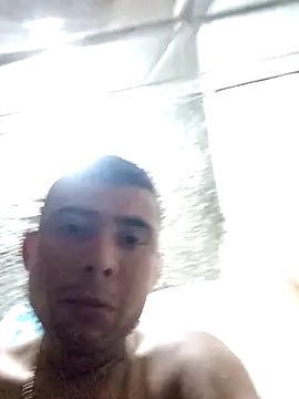 Snapshot of robinhd1234 chatting on 03/21/26, 01:04 robinhd1234 online show from 03/21/26, 01:04