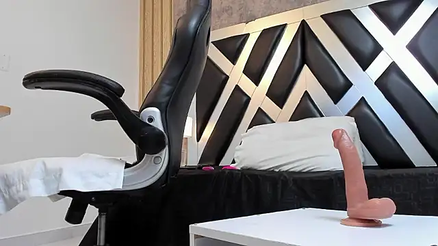 CloePerson online show from 01/18/26, 02:31