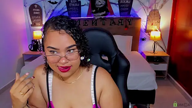 Prettyy zoe online show from 10/25/25, 12:04