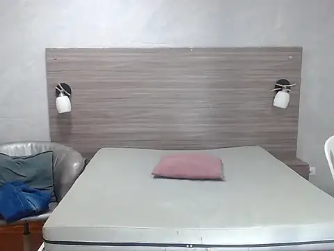 wiltom  online show from 11/16/25, 03:33