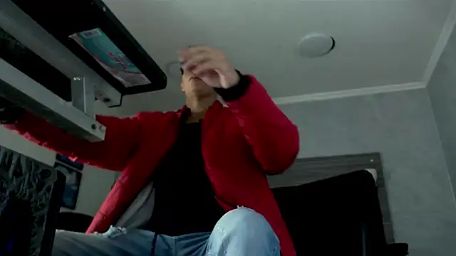 wiltom  online show from 12/05/25, 03:38