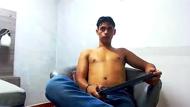 wiltom  online show from 11/20/25, 03:40