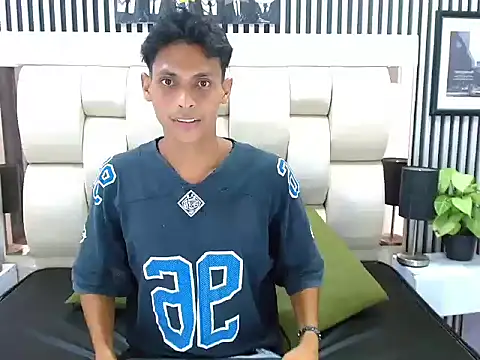 wiltom  online show from 11/01/25, 01:45