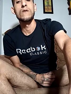 Clouer glow16 online show from 02/18/26, 04:32