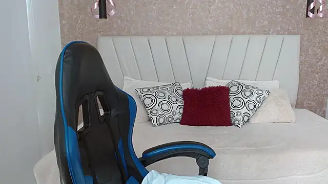 AliceSmity  online show from 11/07/25, 05:50