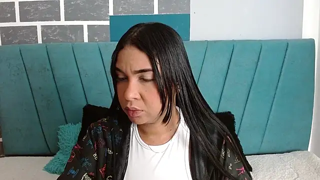 AliceSmity  online show from 12/15/25, 12:11