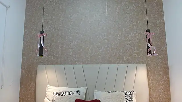 AliceSmity  online show from 12/13/25, 08:04