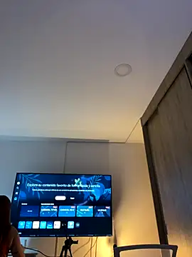 GiaStonne online show from 11/29/25, 03:06