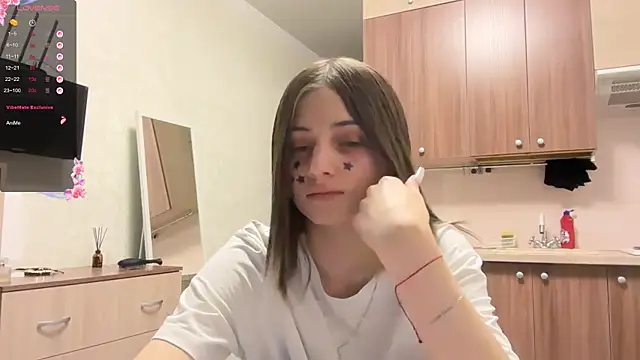 AidaGloshen online show from 01/15/26, 03:04