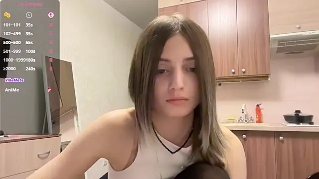 AidaGloshen online show from 11/17/25, 03:05